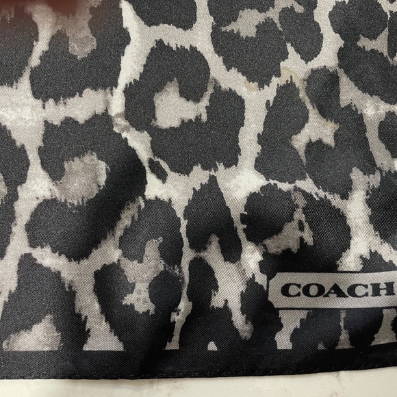 NWT Coach Leapard Print Silk Scarf 36x36" ($120) - Picture 3 of 5